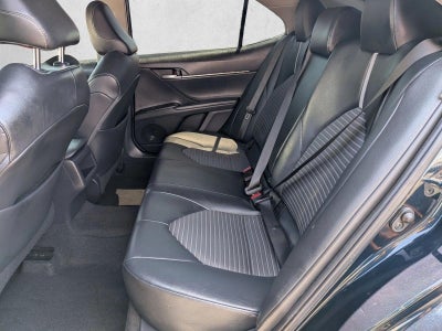 2021 Toyota Camry SE Auto (SE)