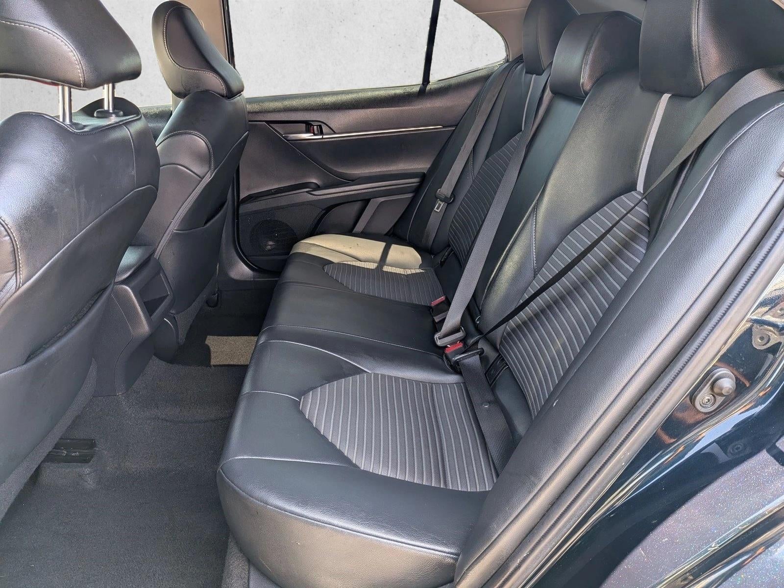 2021 Toyota Camry SE Auto (SE)