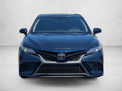 2021 Toyota Camry SE Auto (SE)