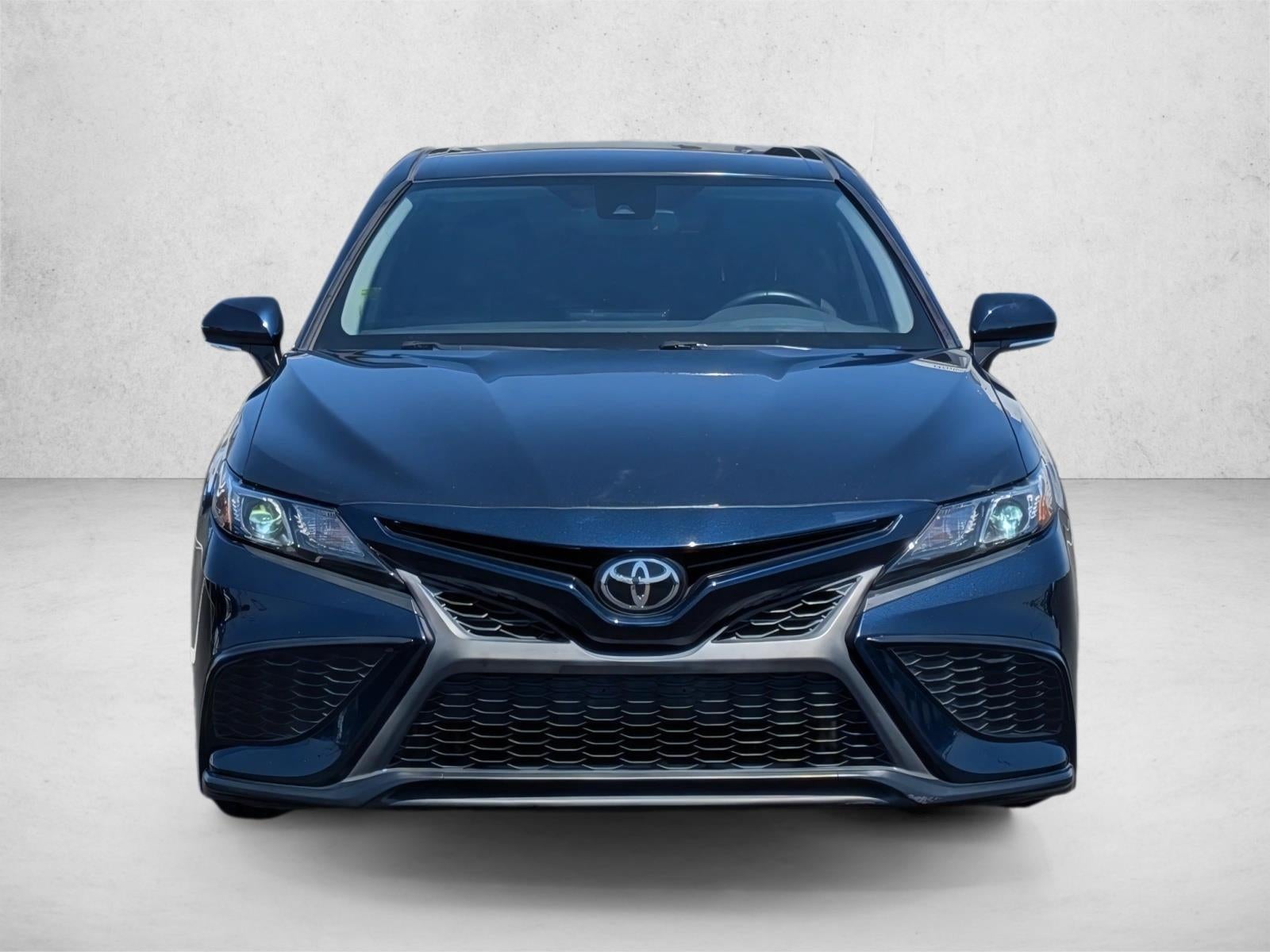 2021 Toyota Camry SE Auto (SE)