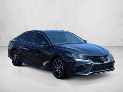 2021 Toyota Camry SE Auto (SE)