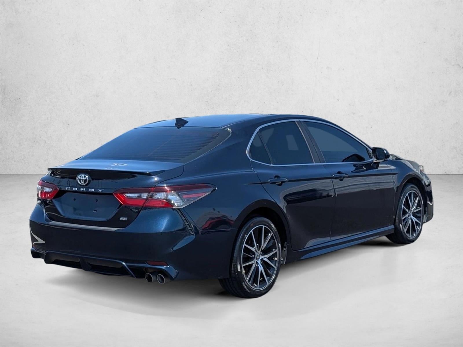 2021 Toyota Camry SE Auto (SE)