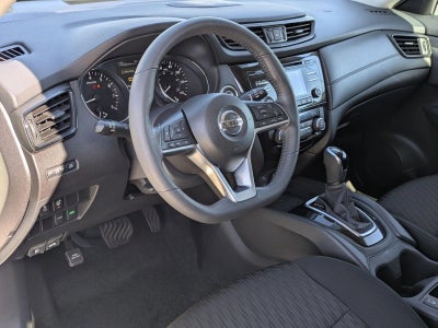 2017 Nissan Rogue FWD SV