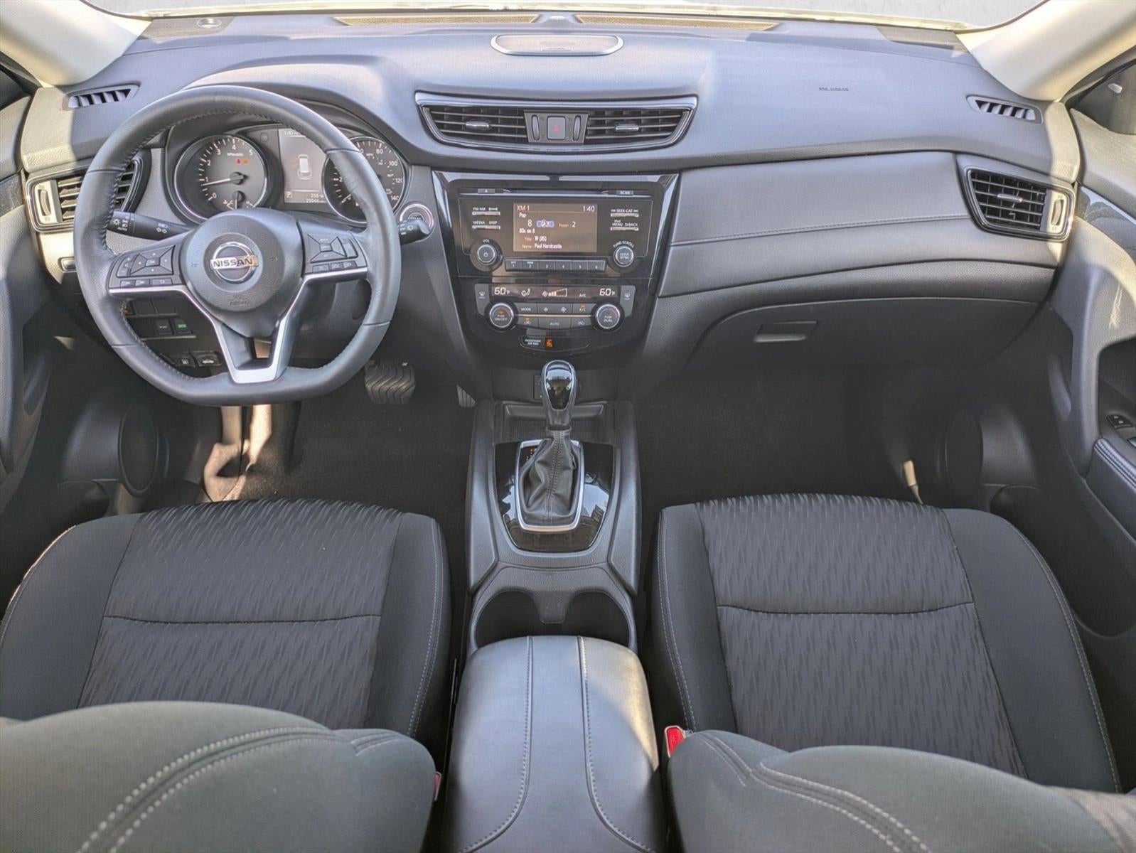 2017 Nissan Rogue FWD SV