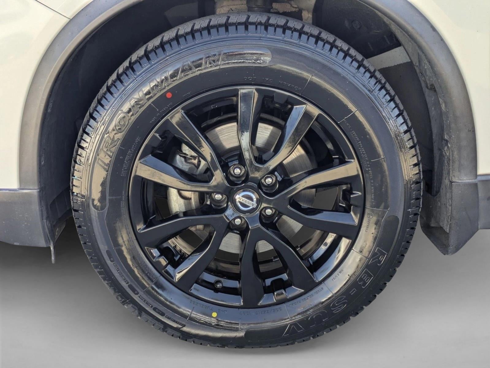 2017 Nissan Rogue FWD SV