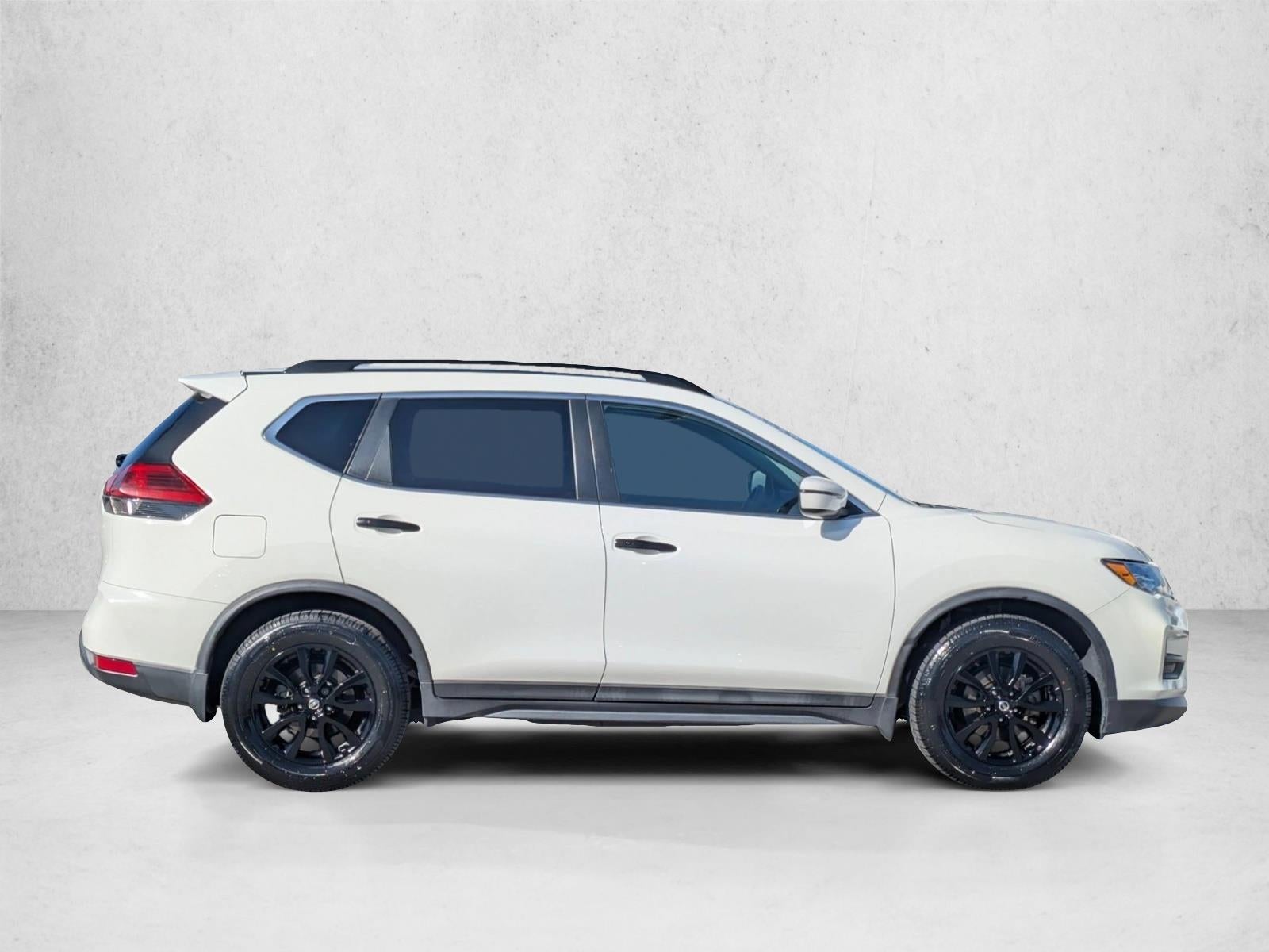 2017 Nissan Rogue FWD SV