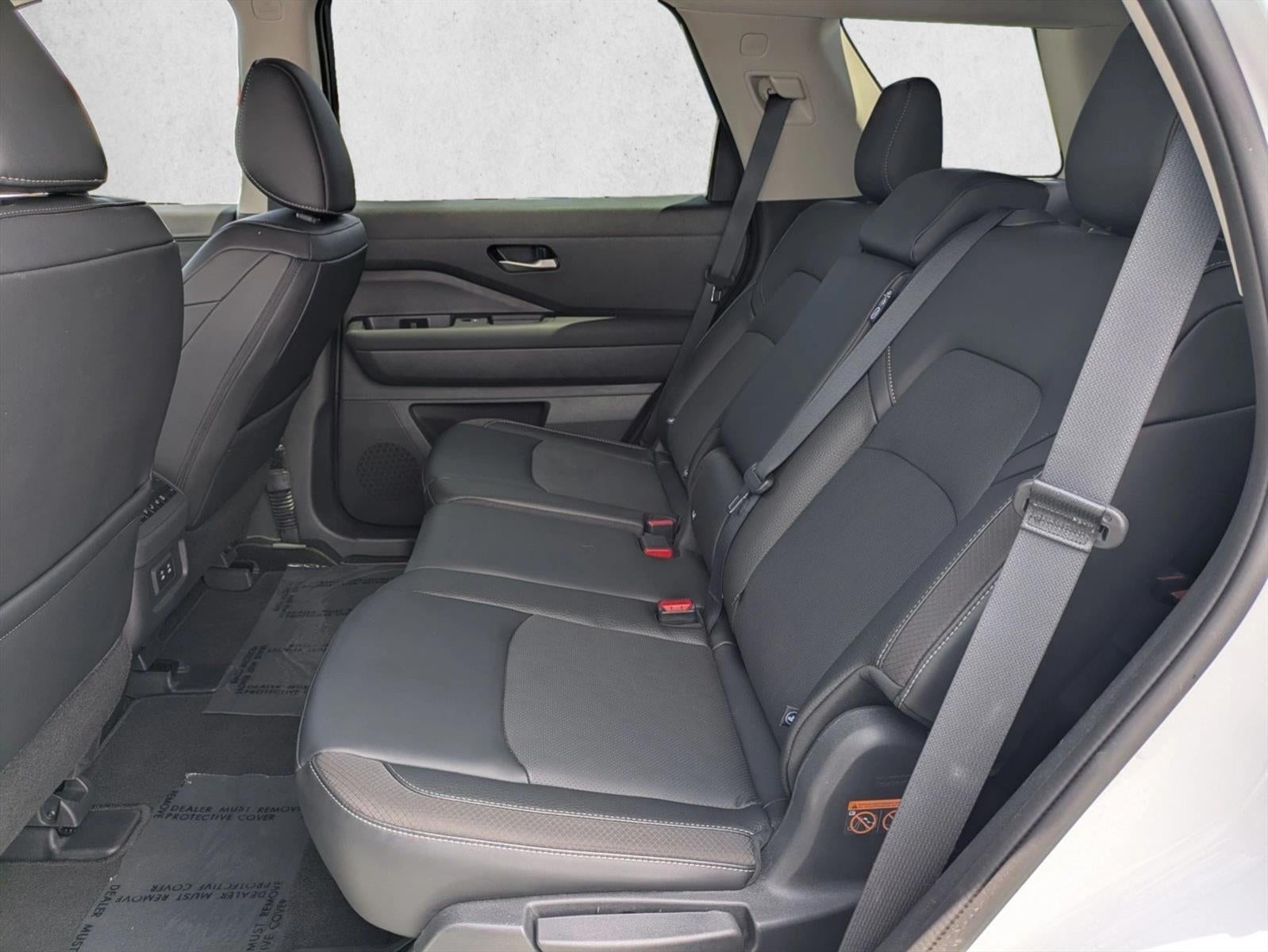 2026 Nissan Pathfinder SL 2WD