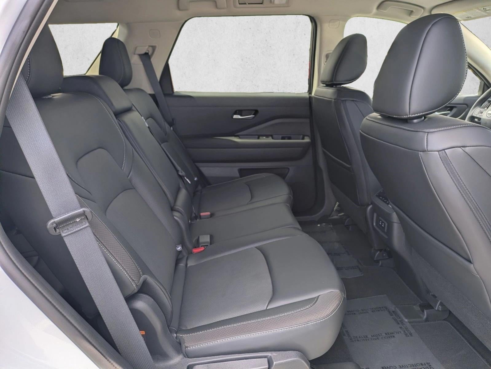 2026 Nissan Pathfinder SL 2WD