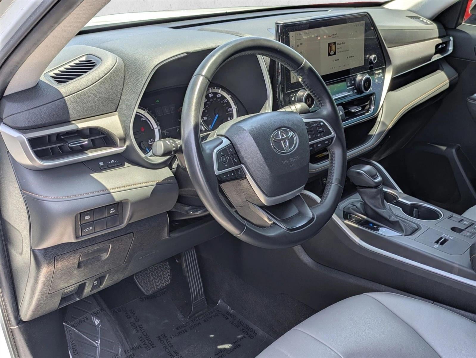 2023 Toyota Highlander Hybrid Bronze Edition FWD (Natl)