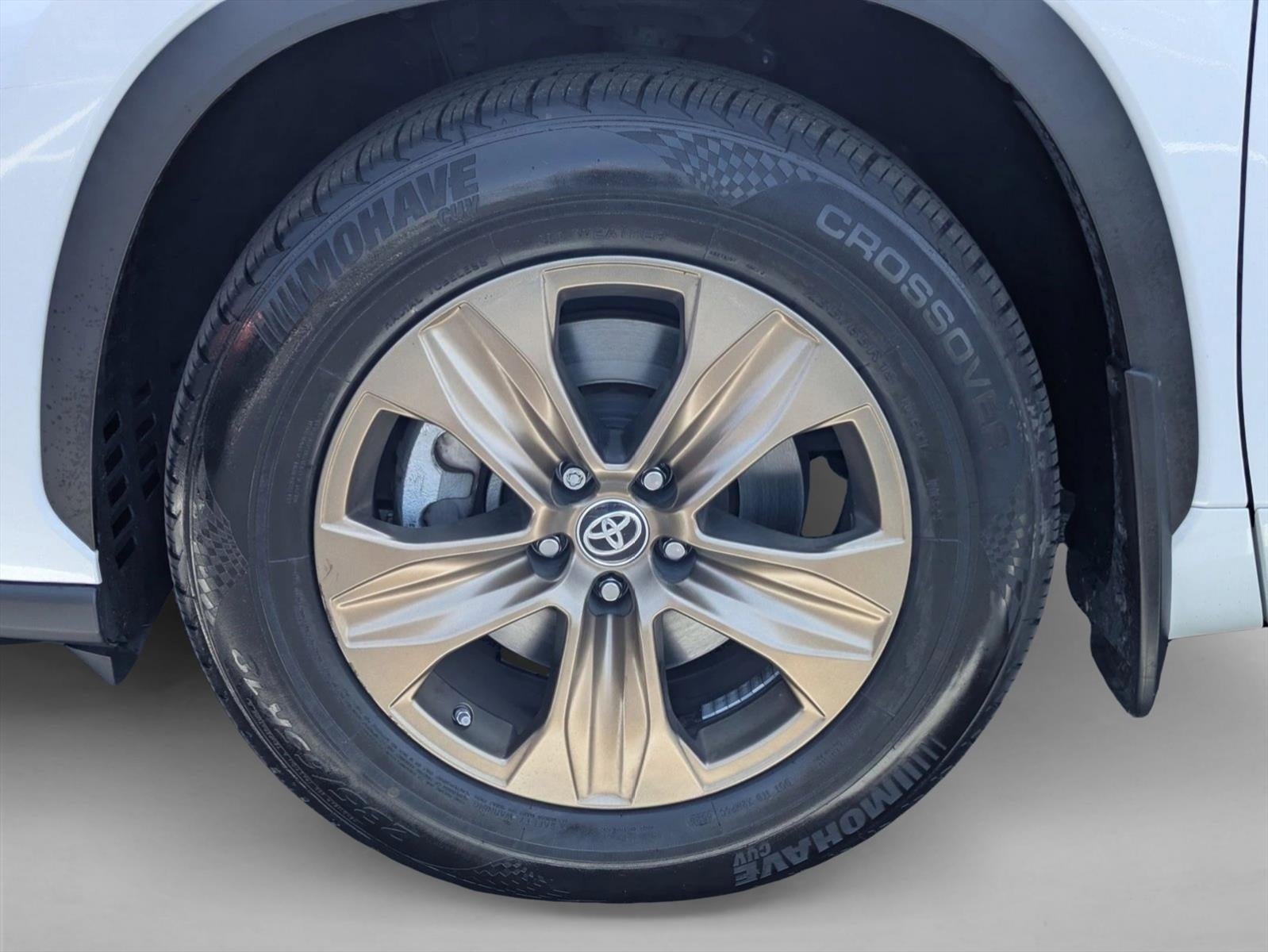 2023 Toyota Highlander Hybrid Bronze Edition FWD (Natl)