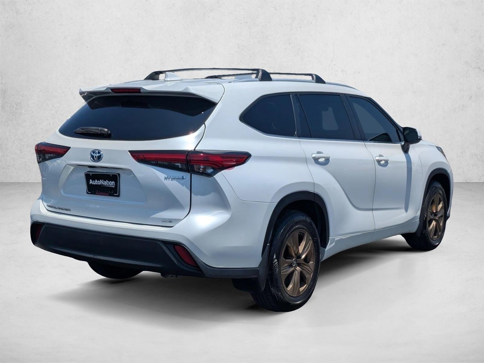 2023 Toyota Highlander Hybrid Bronze Edition FWD (Natl)
