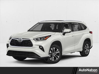 2021 Toyota Highlander XLE FWD (Natl)