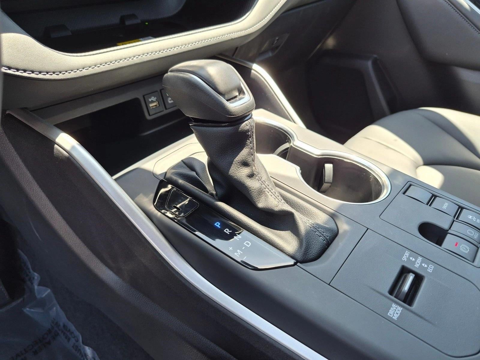 2025 Toyota Highlander XLE FWD (Natl)