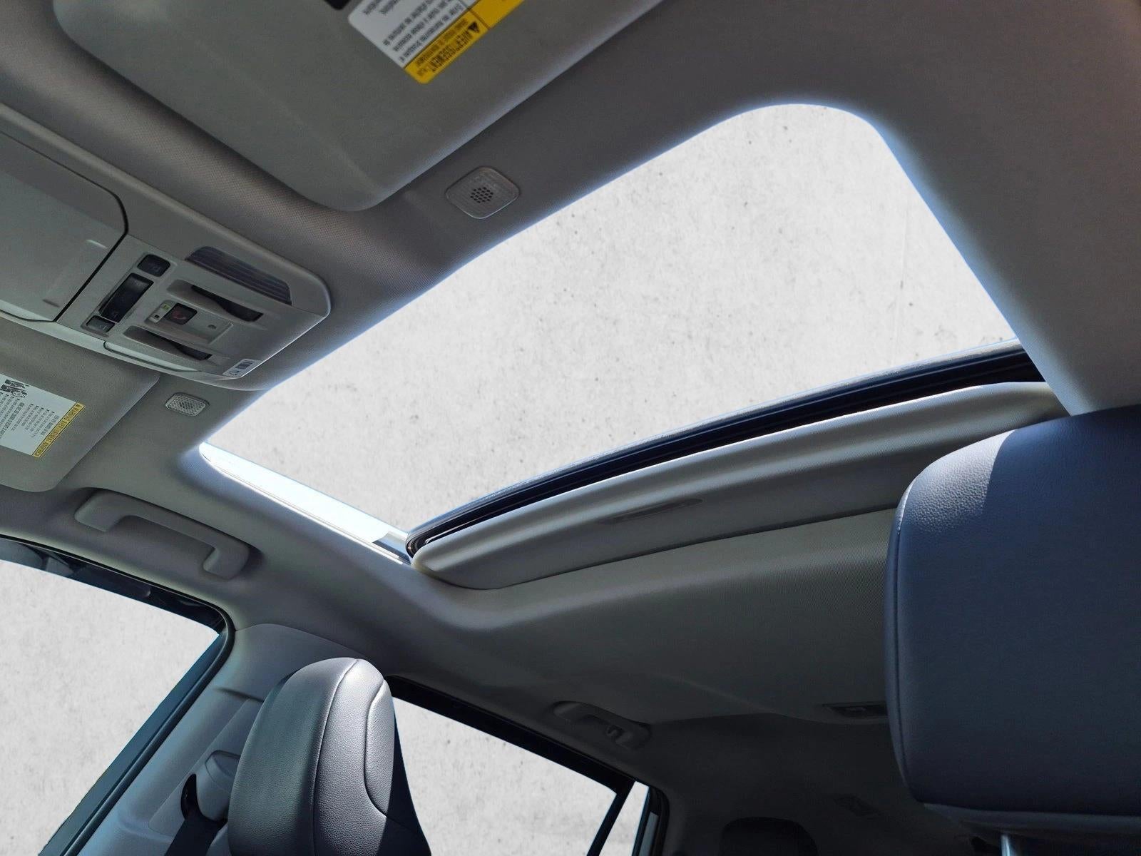 2025 Toyota Highlander XLE FWD (Natl)