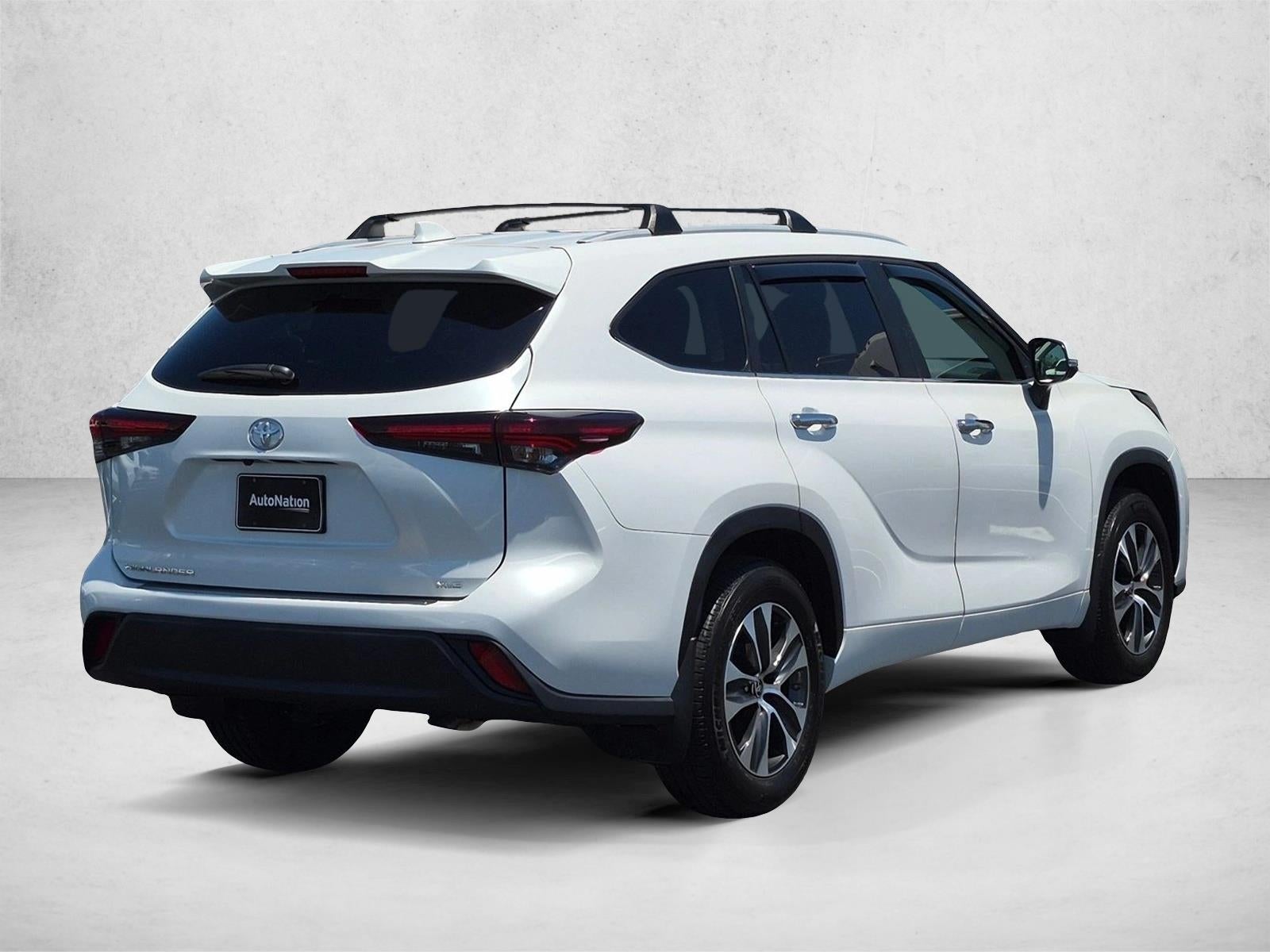 2025 Toyota Highlander XLE FWD (Natl)
