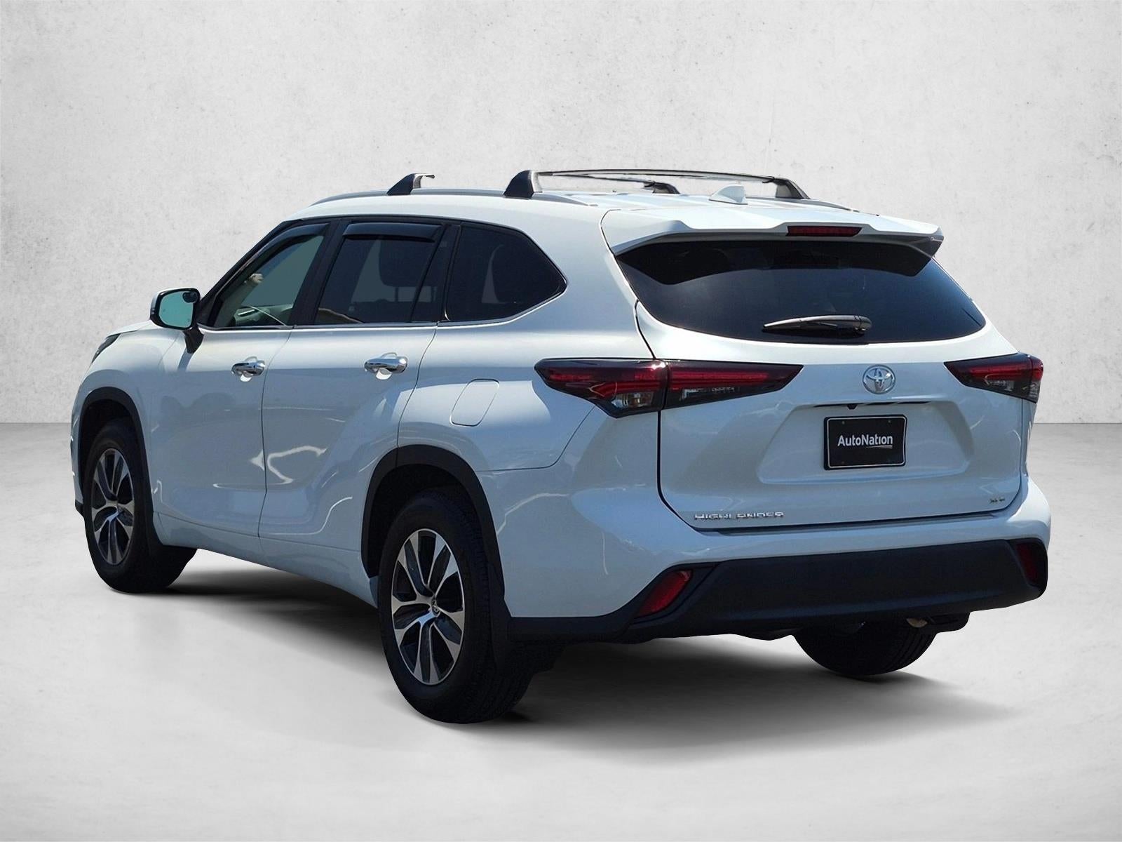 2025 Toyota Highlander XLE FWD (Natl)