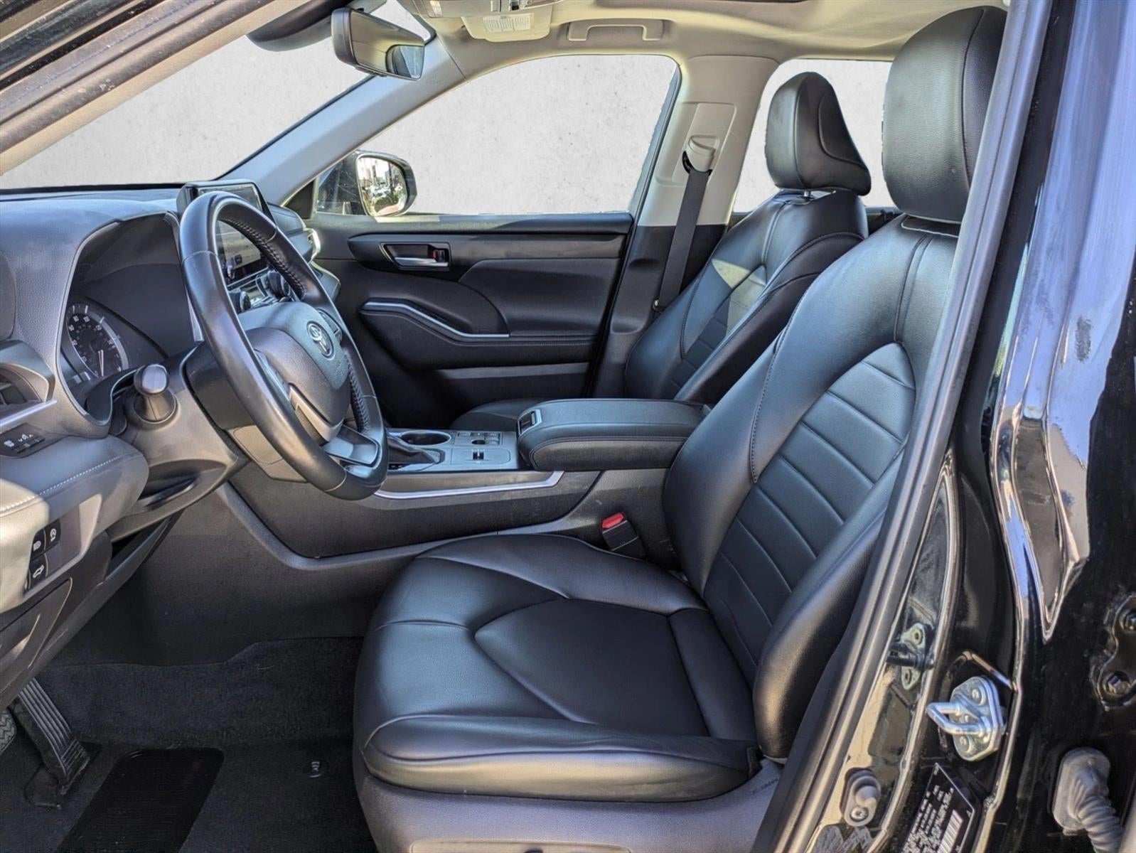 2024 Toyota Highlander XLE FWD (Natl)