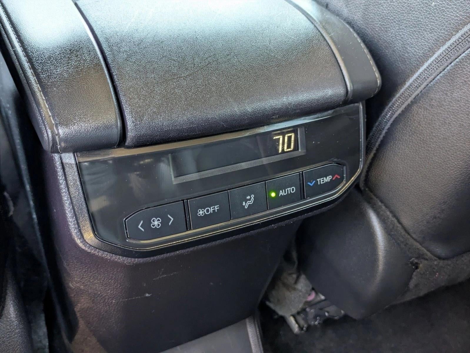 2024 Toyota Highlander XLE FWD (Natl)