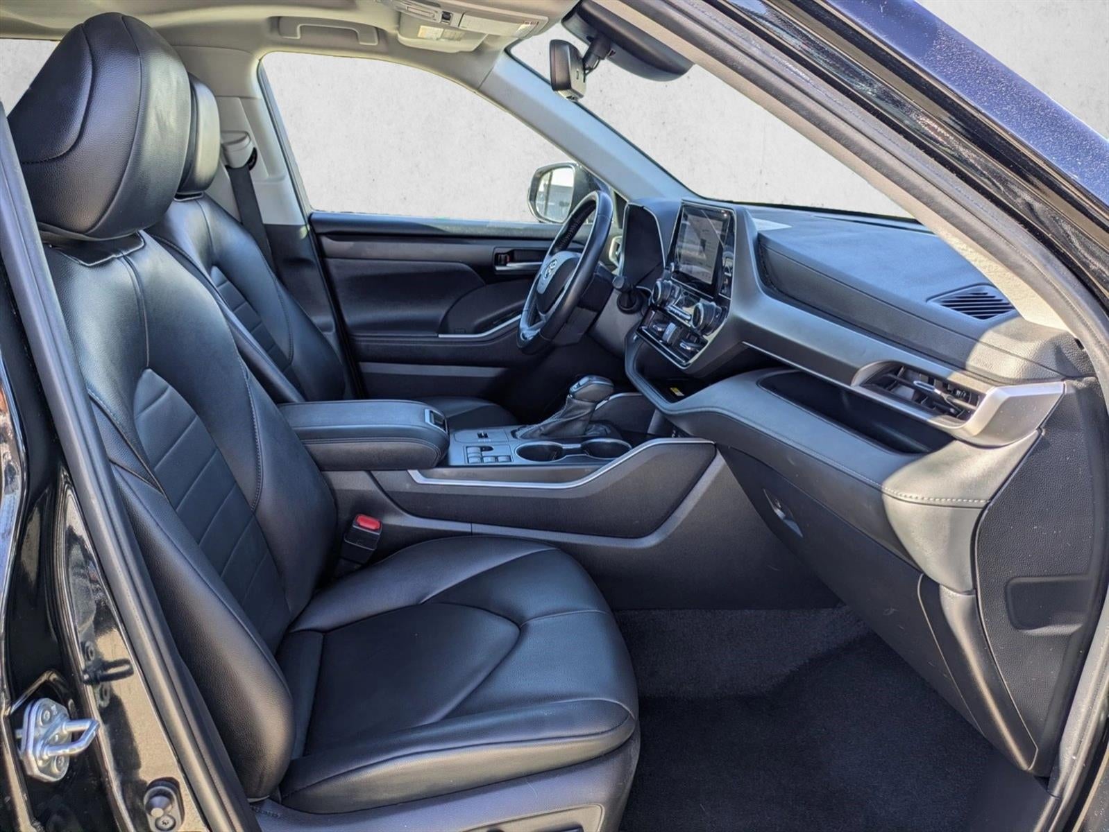 2024 Toyota Highlander XLE FWD (Natl)