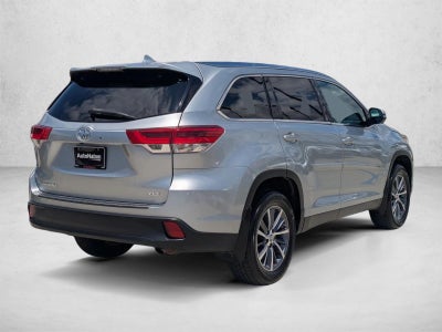 2019 Toyota Highlander XLE V6 FWD (Natl)