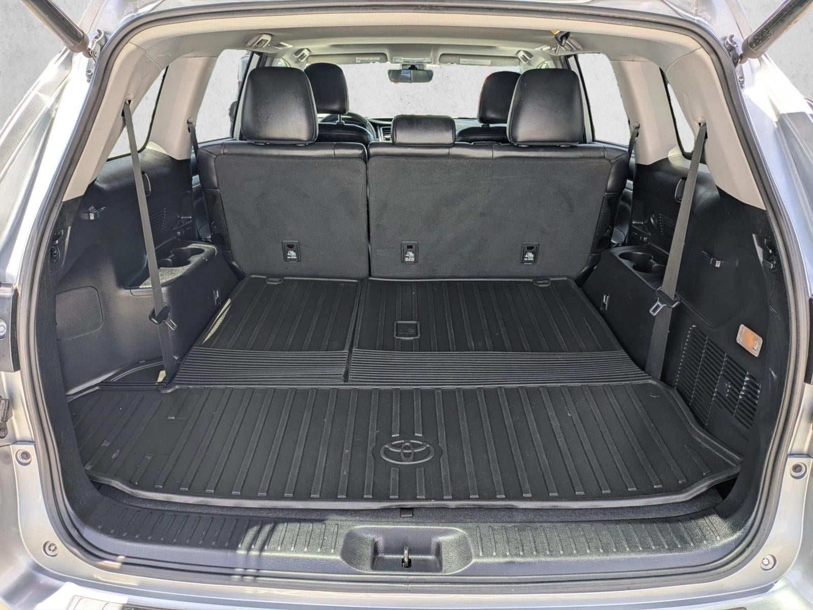 2019 Toyota Highlander XLE V6 FWD (Natl)