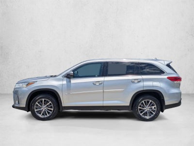 2019 Toyota Highlander XLE V6 FWD (Natl)