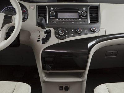 2011 Toyota Sienna 5dr 8-Pass Van V6 XLE FWD (Natl)