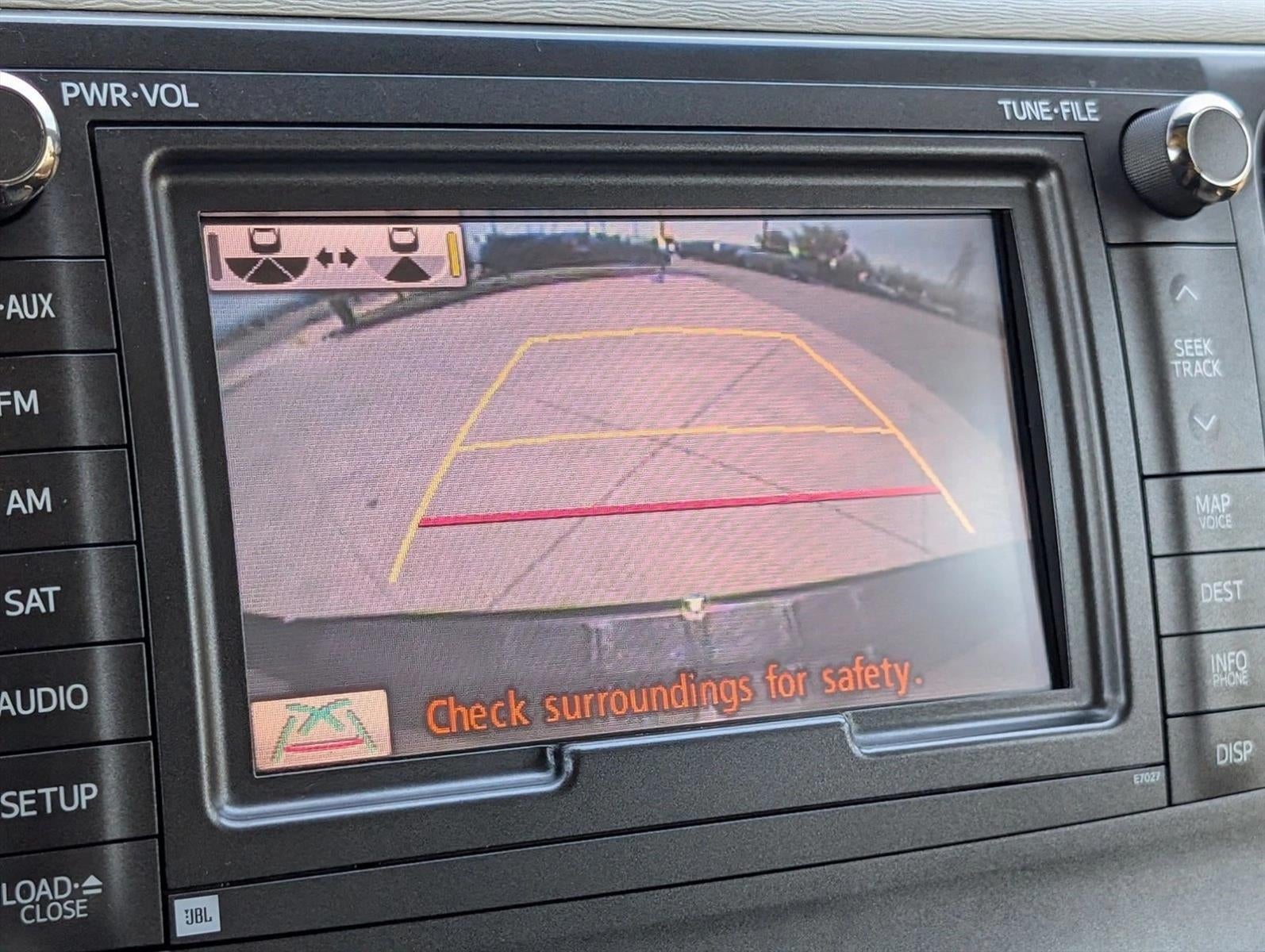 2013 Toyota Sienna 5dr 8-Pass Van V6 XLE FWD (Natl)