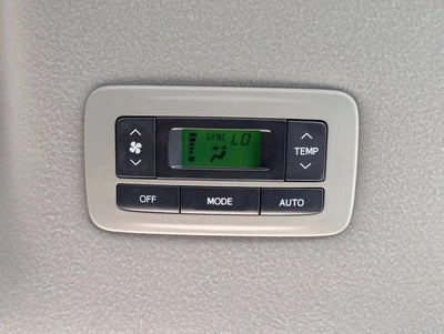 2013 Toyota Sienna 5dr 8-Pass Van V6 XLE FWD (Natl)