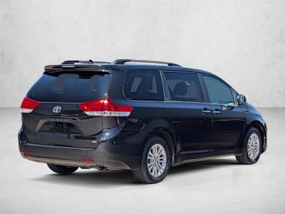 2013 Toyota Sienna 5dr 8-Pass Van V6 XLE FWD (Natl)