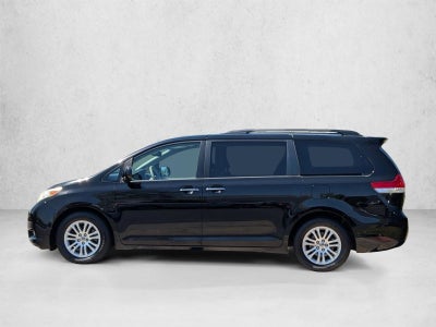 2013 Toyota Sienna 5dr 8-Pass Van V6 XLE FWD (Natl)