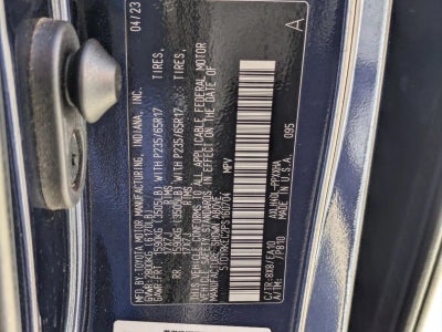 2023 Toyota Sienna XLE FWD 8-Passenger (Natl)