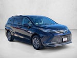 2023 Toyota Sienna XLE FWD 8-Passenger (Natl)