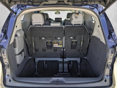 2023 Toyota Sienna XLE FWD 8-Passenger (Natl)