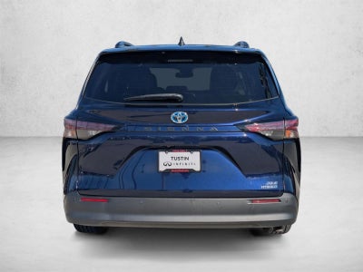 2023 Toyota Sienna XLE FWD 8-Passenger (Natl)