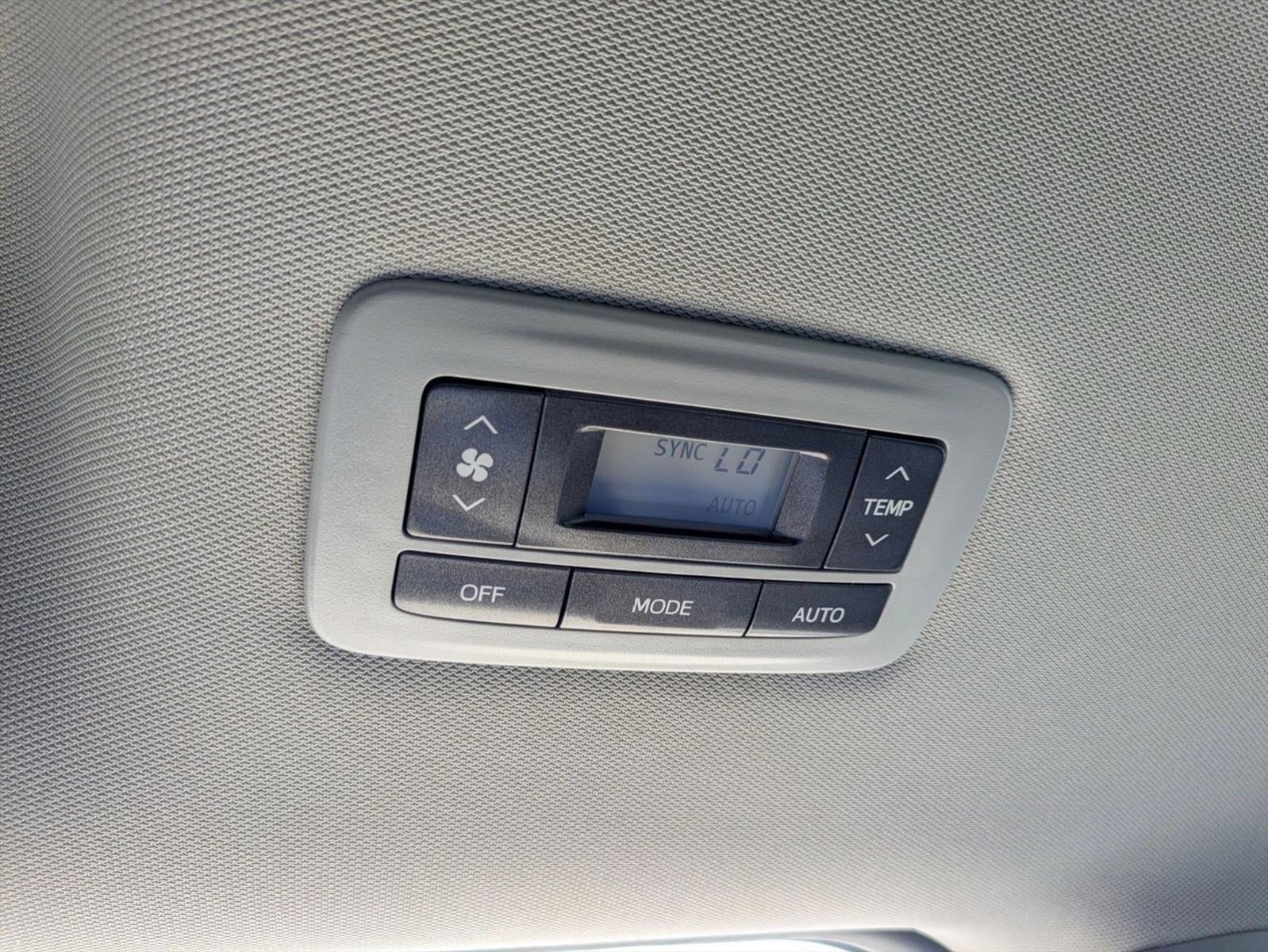 2019 Toyota Sienna XLE FWD 8-Passenger (Natl)