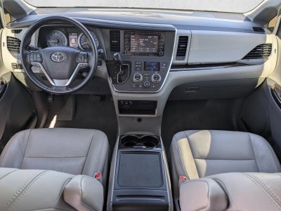 2019 Toyota Sienna XLE FWD 8-Passenger (Natl)