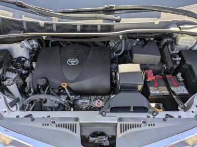2019 Toyota Sienna XLE FWD 8-Passenger (Natl)