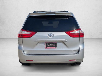 2019 Toyota Sienna XLE FWD 8-Passenger (Natl)