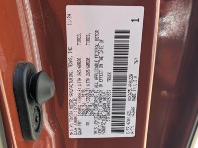 2025 Toyota Tundra 4WD 4WD Platinum CrewMax 5.5' Bed (Natl)