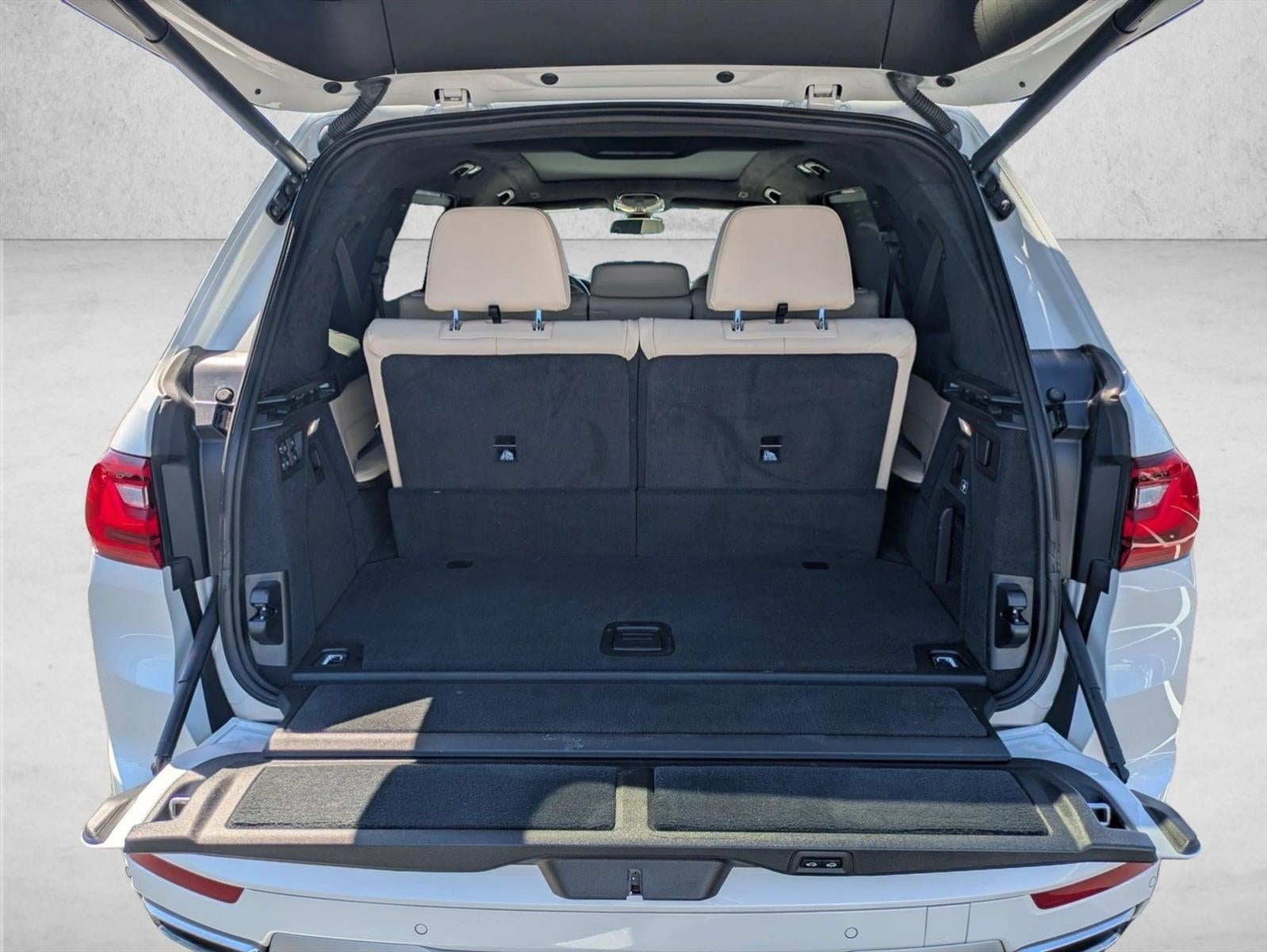 2021 BMW X7 xDrive40i Sports Activity Vehicle