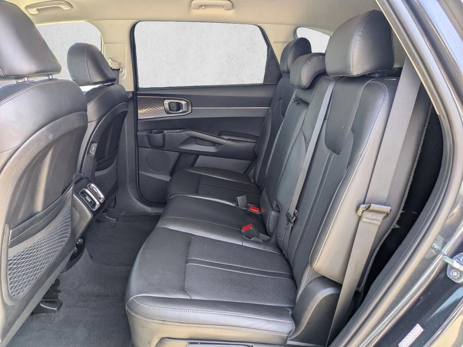 2023 Kia Sorento S FWD