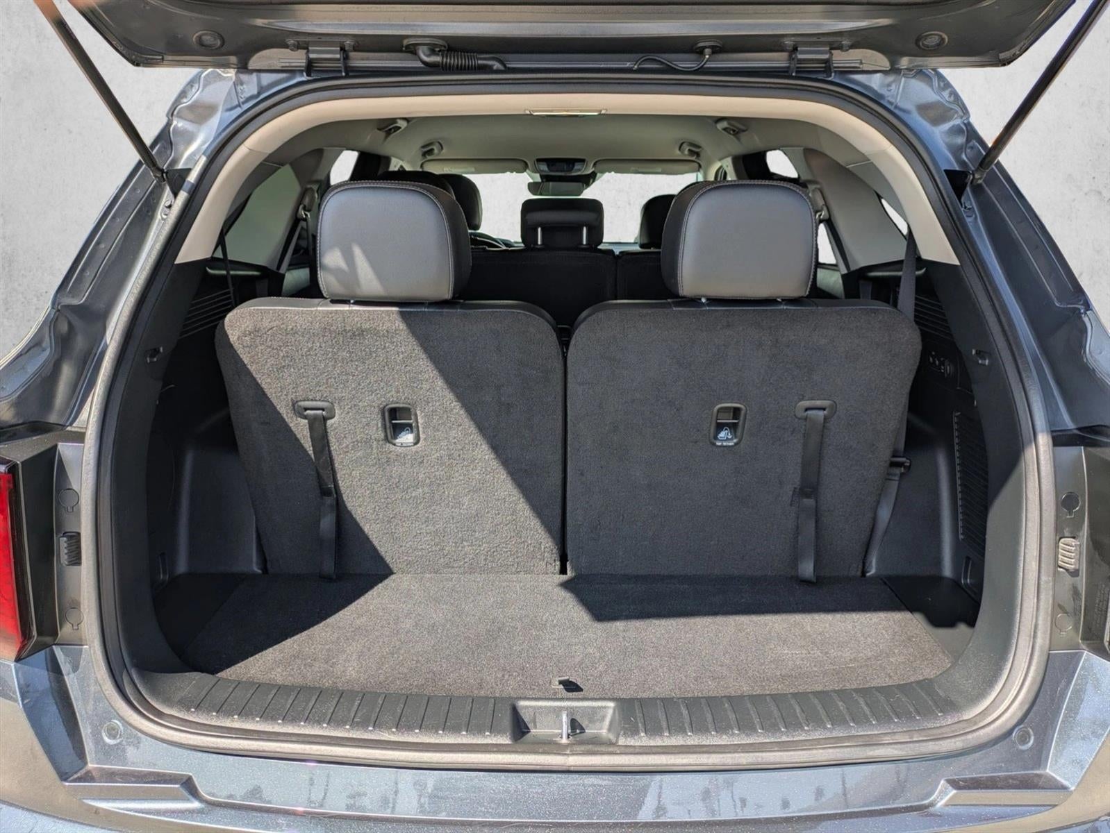 2023 Kia Sorento S FWD