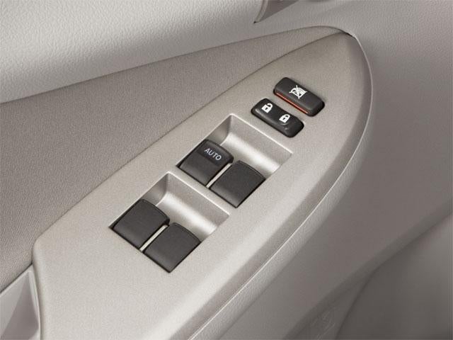 2013 Toyota Corolla 4dr Sdn Man L (Natl)