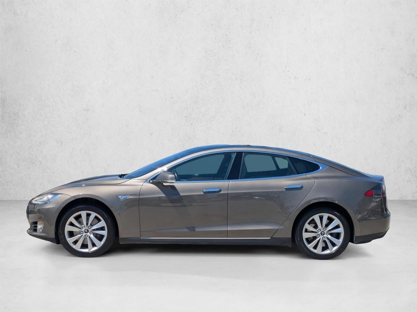 2015 Tesla Model S 4dr Sdn RWD 85 kWh Battery