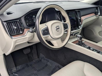 2021 Volvo S60 T5 FWD Momentum