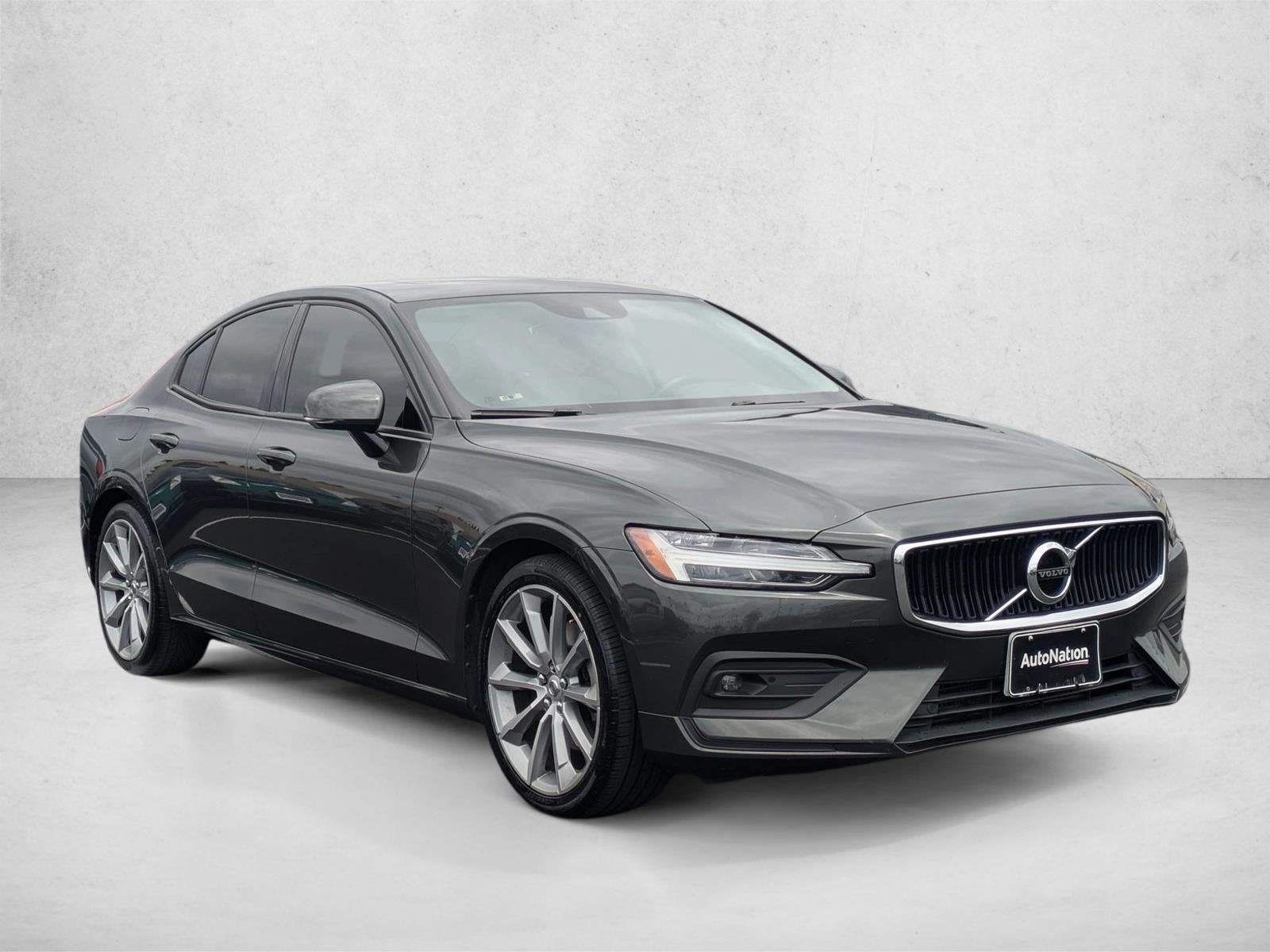 2021 Volvo S60 T5 FWD Momentum
