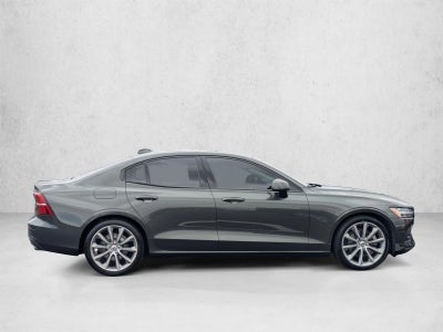 2021 Volvo S60 T5 FWD Momentum
