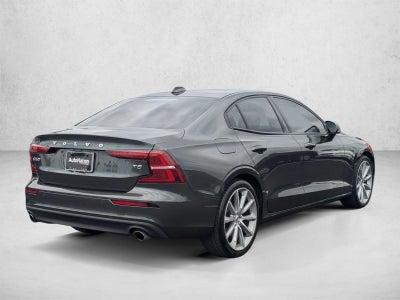2021 Volvo S60 T5 FWD Momentum