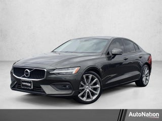 2021 Volvo S60 T5 FWD Momentum